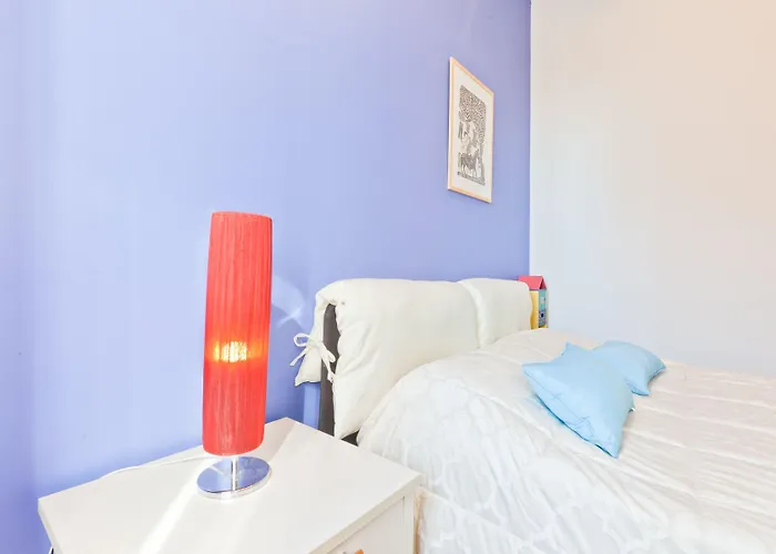 Porta Portese Colorful Flat דירה רומא