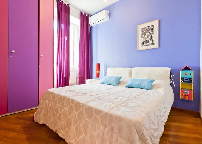 Porta Portese Colorful Flat