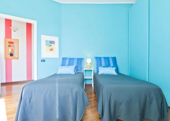 Porta Portese Colorful Flat דירה *